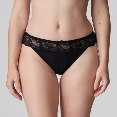 Madison String, Black