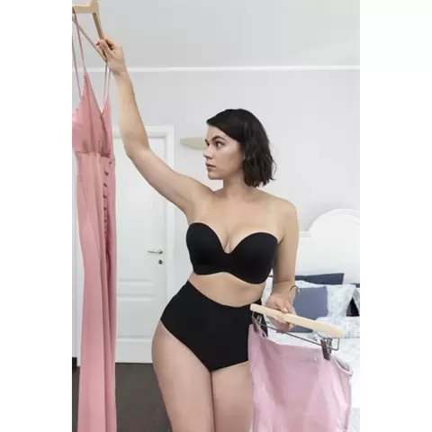 Wonderbra, Sort