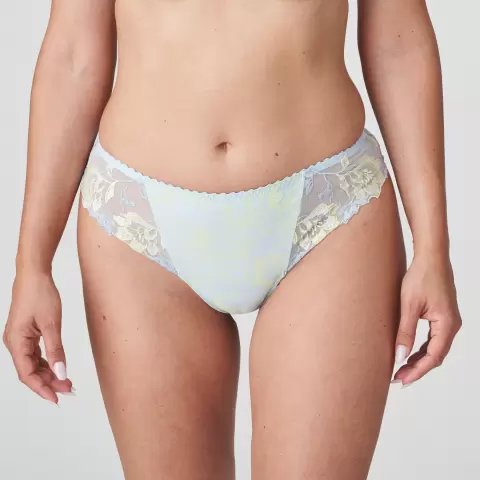 Nuzha String, Cloud