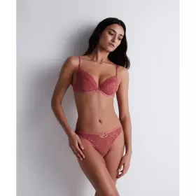 Feeling Myself Tanga, Rosewood