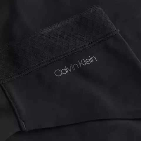 Calvin Klein Tai, Black
