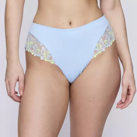 Deauville Luxury String, Milky Blue
