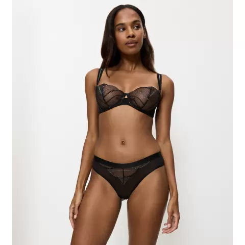 Palina Brazilian, Black