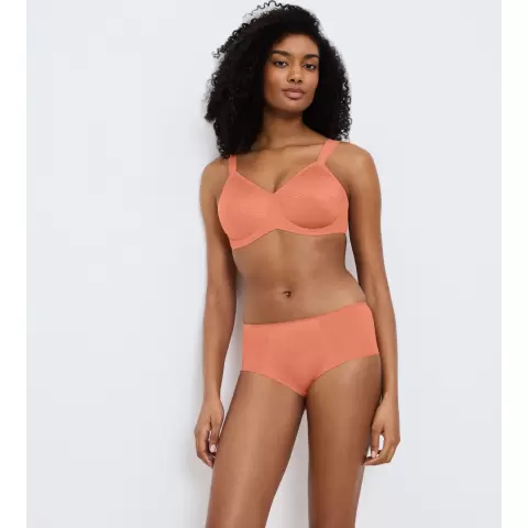 Essential Hipster, Apricot Brandy