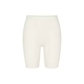 Beauty Layers Uld Shorts, Ecru White Beauty Layers Uld Shorts, Ecru White