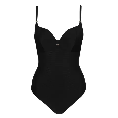 Cassie Badedragt, Black