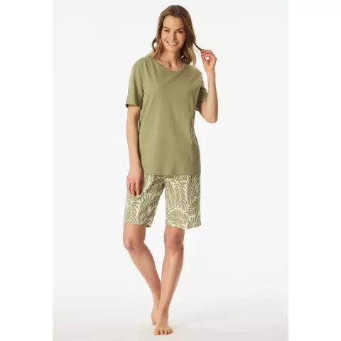 Kort Pyjamas, Linden Green