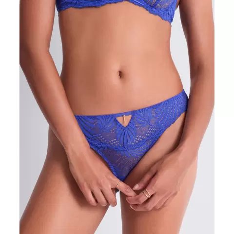 Rythm Of Desire Tai, Cyclades