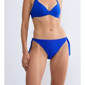 Bikini Tai, Racing Blue