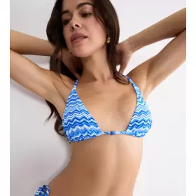 Bikini Triangle, Blue