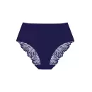 Triumph - Pretty Micro Maxi, Admiral Triumph - Pretty Micro Maxi, Admiral
