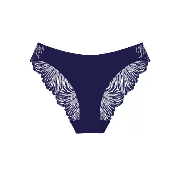 Triumph - Pretty Micro Tai, Admiral Triumph - Pretty Micro Tai, Admiral