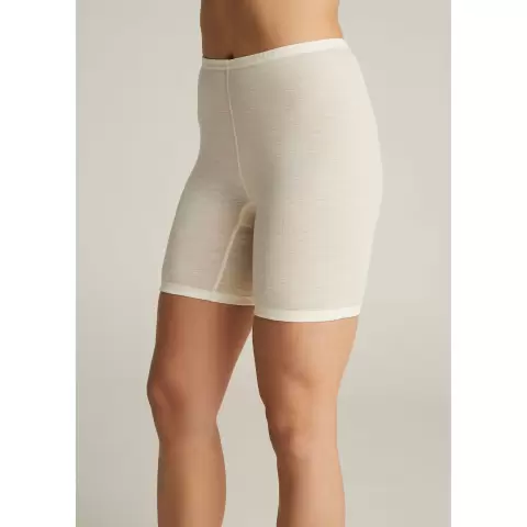 Juliana Uld Kort Ben, Ivory